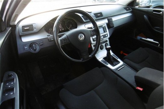 Volkswagen Passat Variant - 1.8 TFSI Highline NAP/NAVI/DAK/APK - 1