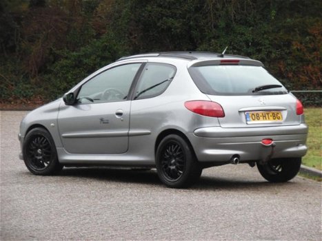 Peugeot 206 - XT 1.4 - 1