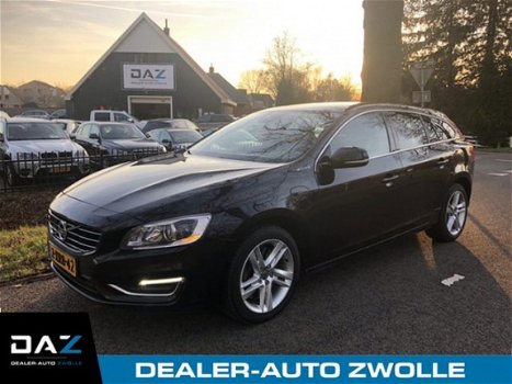 Volvo V60 - 2.4 D6 AWD Plug-In Hybrid R-Design Aut/Ecc/Leer/Navi/Pdc/Lm/Ex btw - 1