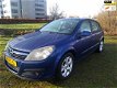 Opel Astra - 1.6 Sport BENZINE 5 DRS ZO INGERUILD DUS ZO WEG PRIJS ALTIJD VOLOP KOOPJES - 1 - Thumbnail