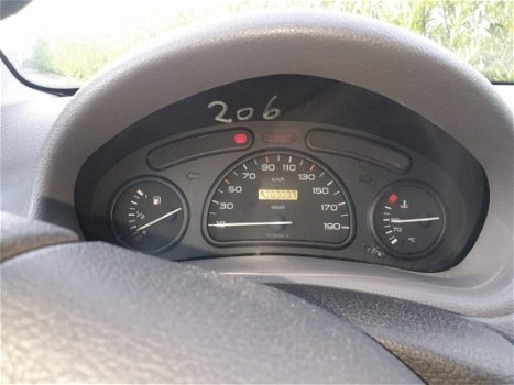 Peugeot 206 - 1.1 XN Koopje Beetje apk Lees tekst - 1