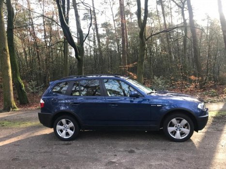 BMW X3 - 2.0d 4x4 NAVi Leer Panorama YOUNGTIMER - 1