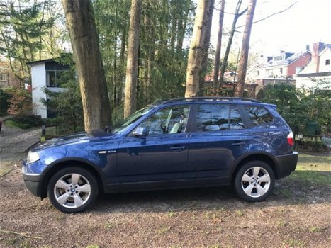 BMW X3 - 2.0d 4x4 NAVi Leer Panorama YOUNGTIMER - 1