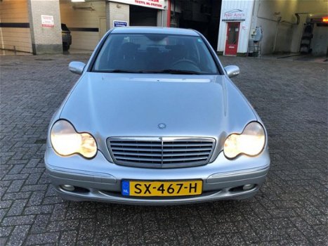 Mercedes-Benz C-klasse - 200 CDI Classic AIRCO LM VELGEN ORG 154335 KM ZEER NETTE AUTO LUXE UITVOERI - 1