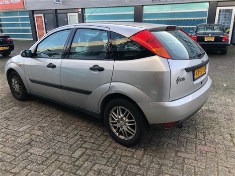 Ford Focus - 1.6-16V Ambiente Airco, APK, NAP Logisch✅ - 1