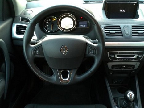 Renault Mégane Estate - 1.5 dCi Bose NAVI keyless entry+Go - 1