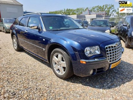 Chrysler 300C Touring - 5.7 V8 HEMI AWD | Full Option | Volledig onderhouden | - 1