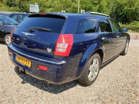 Chrysler 300C Touring - 5.7 V8 HEMI AWD | Full Option | Volledig onderhouden | - 1