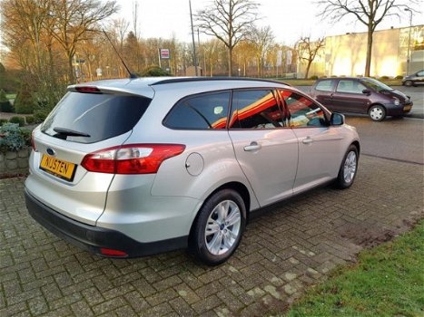 Ford Focus Wagon - 1.6 TI-VCT, AIRCO, NIEUW MODEL, VOORRUI - 1