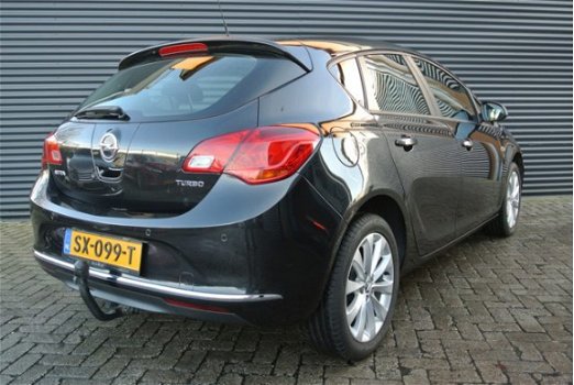 Opel Astra - 1.4 Turbo Design Edition - 1