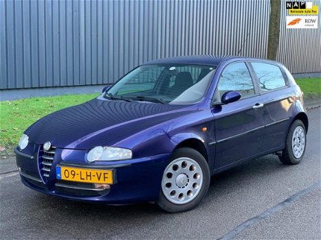 Alfa Romeo 147 - 1.6 T.Spark Veloce Progression ✅NAP, AIRCO, CRUISE, STUURBEKRACHTIGING - 1