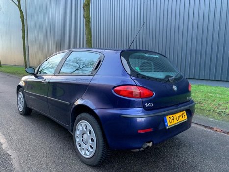 Alfa Romeo 147 - 1.6 T.Spark Veloce Progression ✅NAP, AIRCO, CRUISE, STUURBEKRACHTIGING - 1