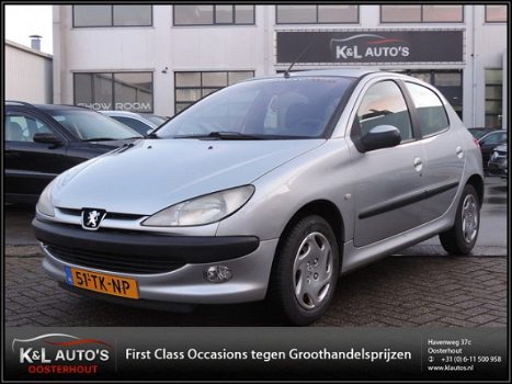 Peugeot 206 - 1.1 XR - 1