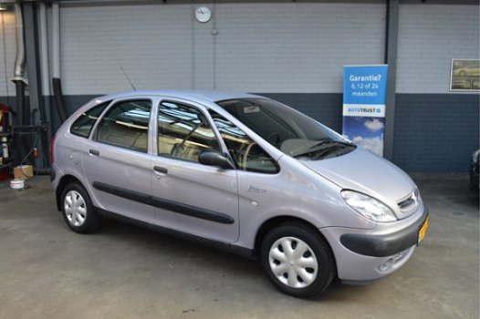 Citroën Xsara Picasso - 1.8i-16V Airco, Centrale deurvergrendeling, trekhaak - 1