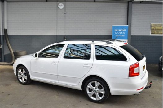 Skoda Octavia Combi - 1.2 TSI Elegance Business Line DSG, Xenon, Navi, Cilmate control, PDC V+A, Tre - 1