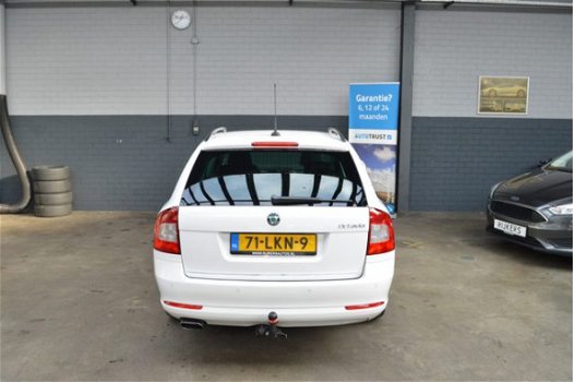 Skoda Octavia Combi - 1.2 TSI Elegance Business Line DSG, Xenon, Navi, Cilmate control, PDC V+A, Tre - 1