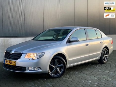 Skoda Superb - 1.4 TSI Comfort Airco/Apk/N.A.P - 1