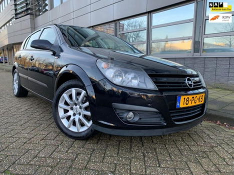 Opel Astra - 1.8 Sport STOEL VERWARMING/ELEK PAKKET/AIRCO/NAP/ECCO/APK/5DRS - 1