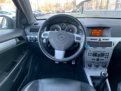 Opel Astra - 1.8 Sport STOEL VERWARMING/ELEK PAKKET/AIRCO/NAP/ECCO/APK/5DRS - 1