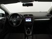 Volkswagen Golf - 1.6 TDI BlueMotion Highline (GTI-navi, clima, pdc) - 1 - Thumbnail