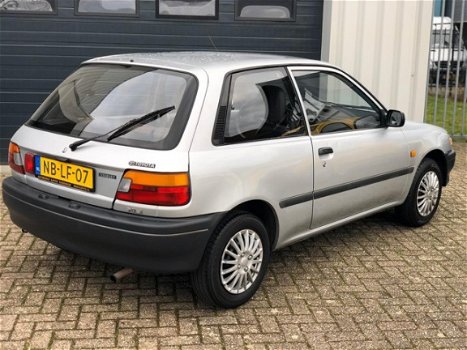 Toyota Starlet - 1.3i NIEUWE APK AUTOMAAT - 1