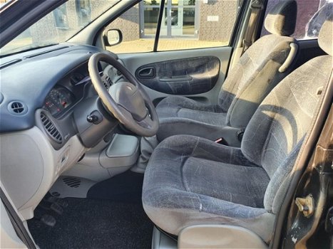 Renault Scénic - 1.6-16V RXE Airco/Nieuwe APK 29-01-2021 - 1