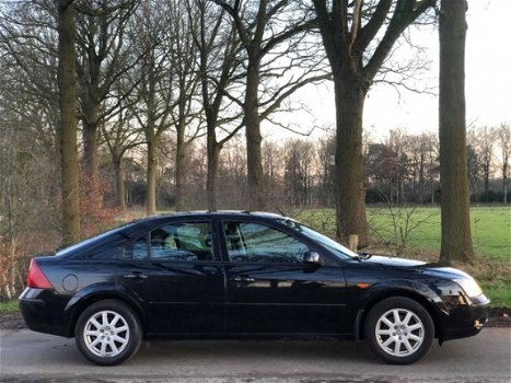 Ford Mondeo - 1.8-16V First Edition Airco Nette Auto - 1