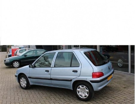 Peugeot 106 - 1.1 XT - 1