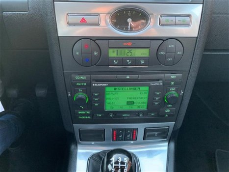 Ford Mondeo - 1.8-16V Platinum Benzine Inst 5 Drs Bom en Bom vol optie’s Rijdt en schakelt als nieuw - 1