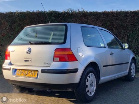 Volkswagen Golf - 1.4-16V 10 MAANDEN APK INTUIL KOOPJE RIJD EN SCHAKELT GOED - 1