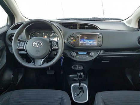 Toyota Yaris - 1.5 Hybrid Aspiration | ACHTERUITRIJCAMERA | ZUINIG | AUTOMAAT | - 1