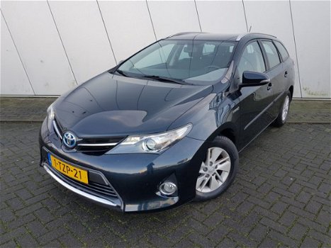 Toyota Auris Touring Sports - 1.8 Hybrid Aspiration Navi I NAVIGATIE I LICHTMETALEN VELGEN I - 1