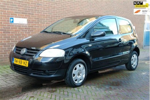 Volkswagen Fox - 1.2 Trendline / Elektrische ramen / Centrale deurvergrendeling / 1e Eigenaar - 1