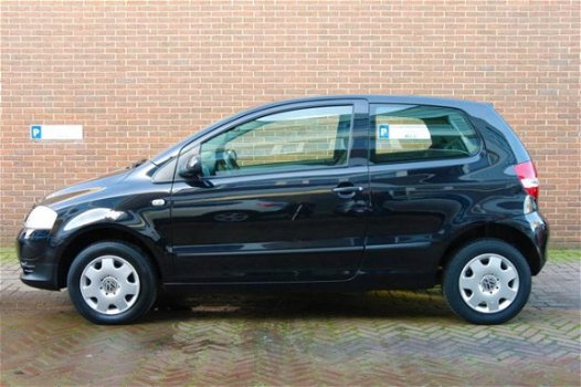 Volkswagen Fox - 1.2 Trendline / Elektrische ramen / Centrale deurvergrendeling / 1e Eigenaar - 1