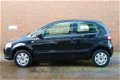 Volkswagen Fox - 1.2 Trendline / Elektrische ramen / Centrale deurvergrendeling / 1e Eigenaar - 1 - Thumbnail