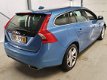 Volvo V60 - 2.4 D6 Twin Engine Momentum 2015 - 1 - Thumbnail