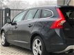 Volvo V60 - 1.6 T4 Momentum 2011 Grijs *180 PK - 1 - Thumbnail