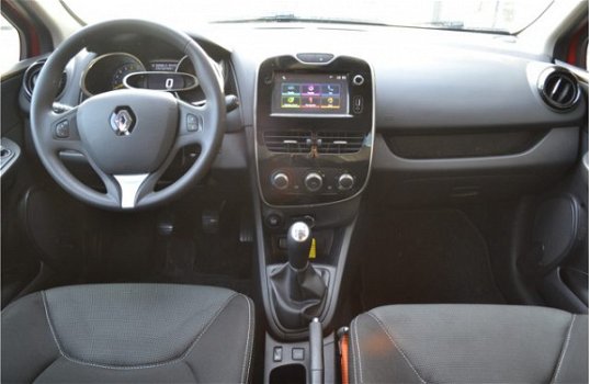 Renault Clio - 0.9 TCe Expression | Airco | Navigatie | Cruise C. | - 1