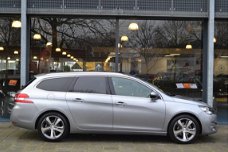 Peugeot 308 SW - 1.6 BlueHDI Executive Pack | Leer | Trekhaak | Navi | Pano dak |