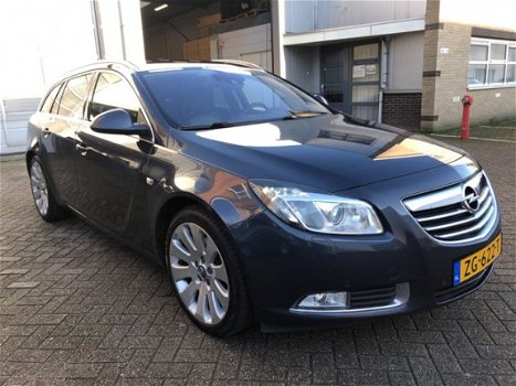 Opel Insignia Sports Tourer - 1.6 T Executive Navi/Xenon/Leder - 1