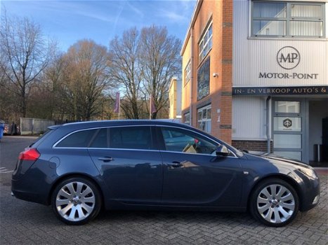 Opel Insignia Sports Tourer - 1.6 T Executive Navi/Xenon/Leder - 1