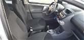 Toyota Aygo - 1.0-12V Comfort AUTOMAAT NaP/Airco/Elek.pakket 5 Deurs - 1 - Thumbnail