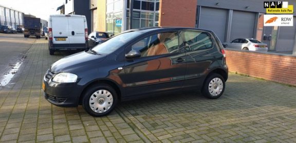 Volkswagen Fox - 1.2 Trendline Lage km NAP Bj 2005 - 1