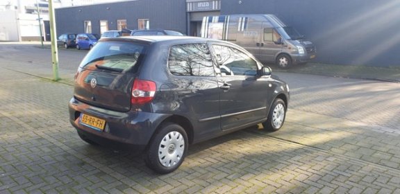 Volkswagen Fox - 1.2 Trendline Lage km NAP Bj 2005 - 1