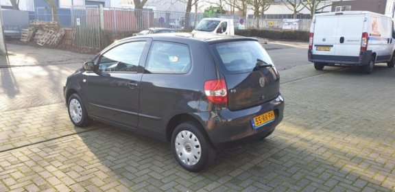 Volkswagen Fox - 1.2 Trendline Lage km NAP Bj 2005 - 1