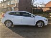 Volvo V40 - 1.6 D2 Kinetic - 1 - Thumbnail