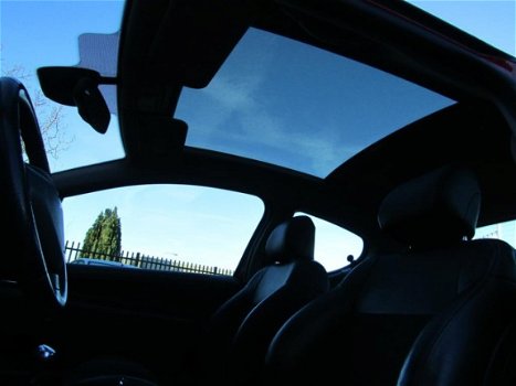 Peugeot 207 - 1.6-16V T Féline Clima, Panorama dak, Cruise control, 17 inch - 1