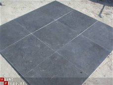 BLUE LIMESTONE 50X50cm €19,99