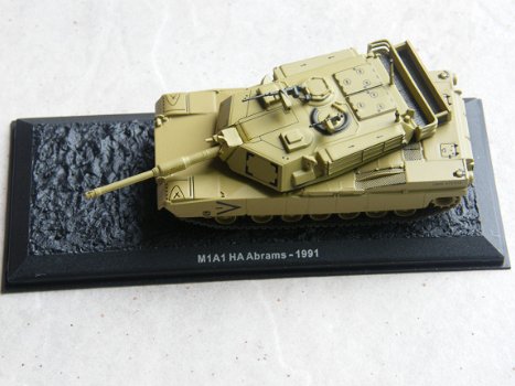 Model tank M1A1 HA Abrams - 1991 - 1