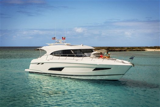 Riviera 5400 Sport Yacht - 1